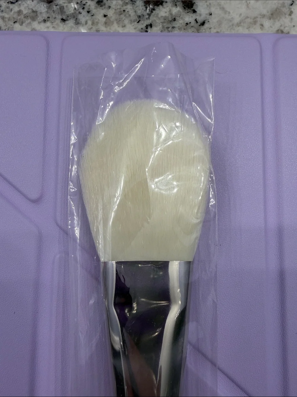 MAC 135S Powder Brush — Black Handle with Silver Ferrule and White Bristles